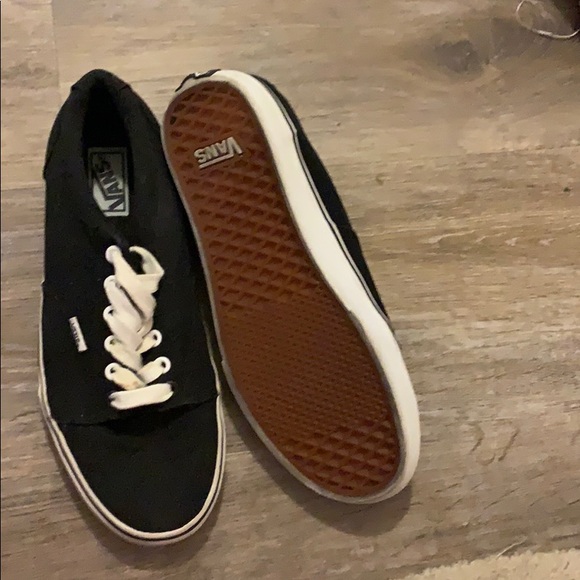 Vans - Picture 2 of 3